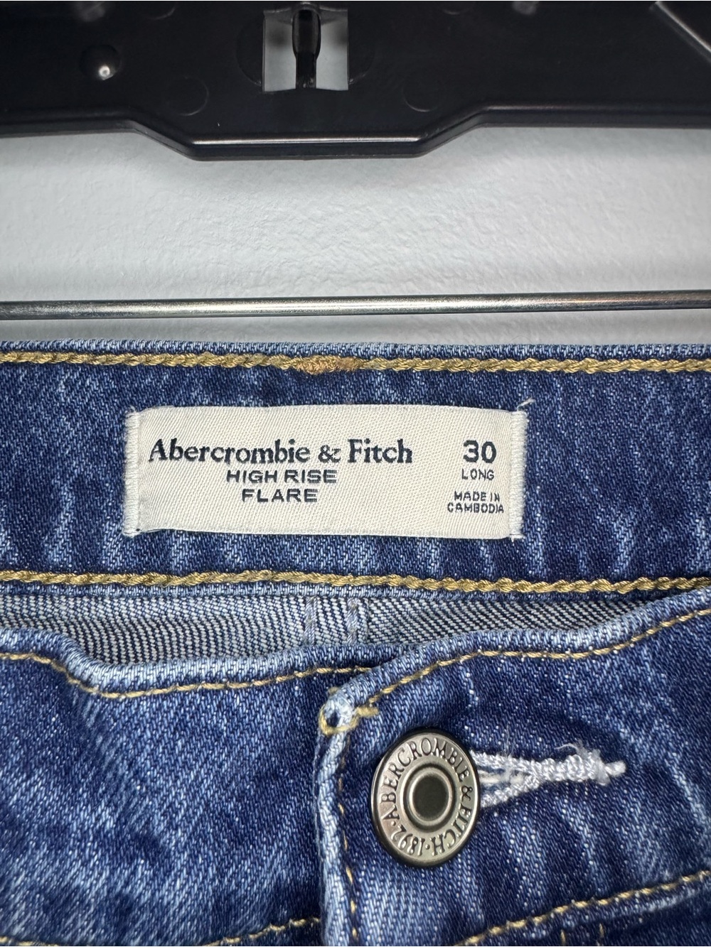 Abercrombie High Rise Flare - 30L - Picture 7 of 9